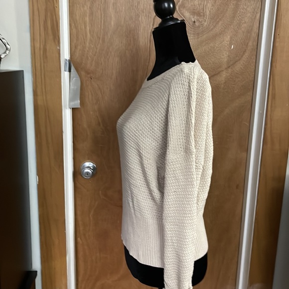 Spring sweater - Picture 2 of 5